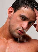 Gold standard muscle show-off Macho Nacho